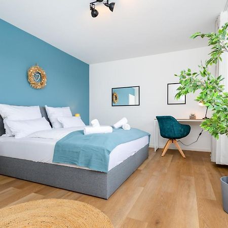 E&K Living - Design Apartment - 2 Bedrooms - Kitchen - Free Parking Augsburg Exteriör bild