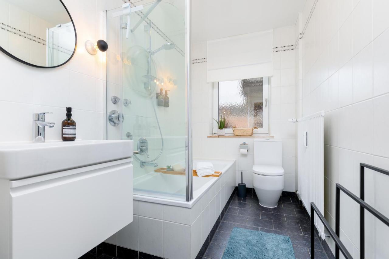 E&K Living - Design Apartment - 2 Bedrooms - Kitchen - Free Parking Augsburg Exteriör bild