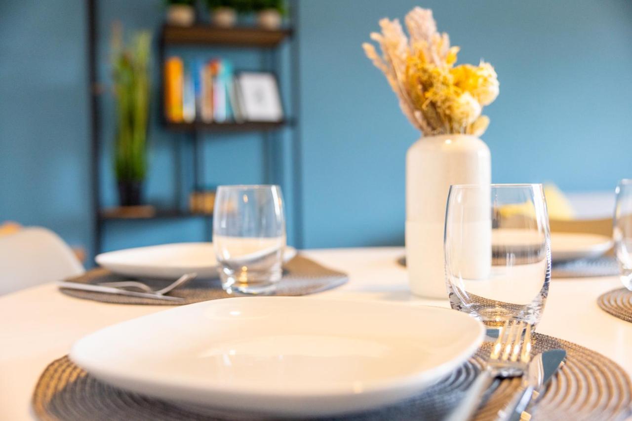 E&K Living - Design Apartment - 2 Bedrooms - Kitchen - Free Parking Augsburg Exteriör bild