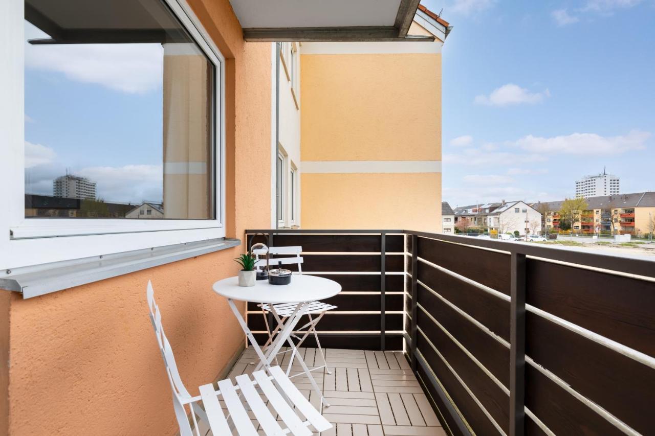 E&K Living - Design Apartment - 2 Bedrooms - Kitchen - Free Parking Augsburg Exteriör bild